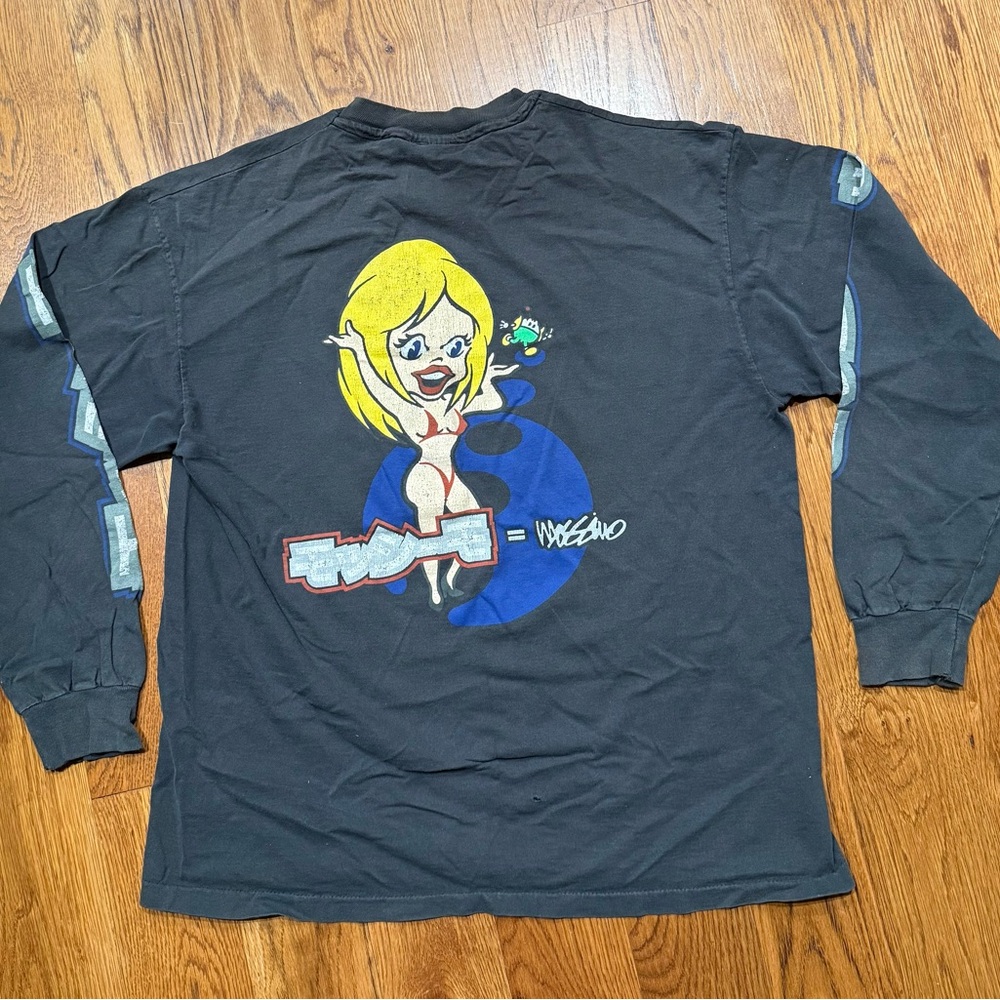 Vintage 90’s Mossimo tshirt, size Large